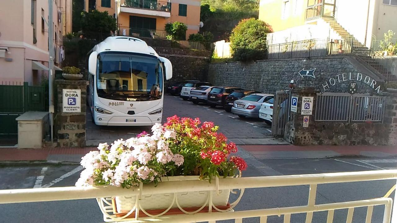 Hotel Dora Levanto Buitenkant foto