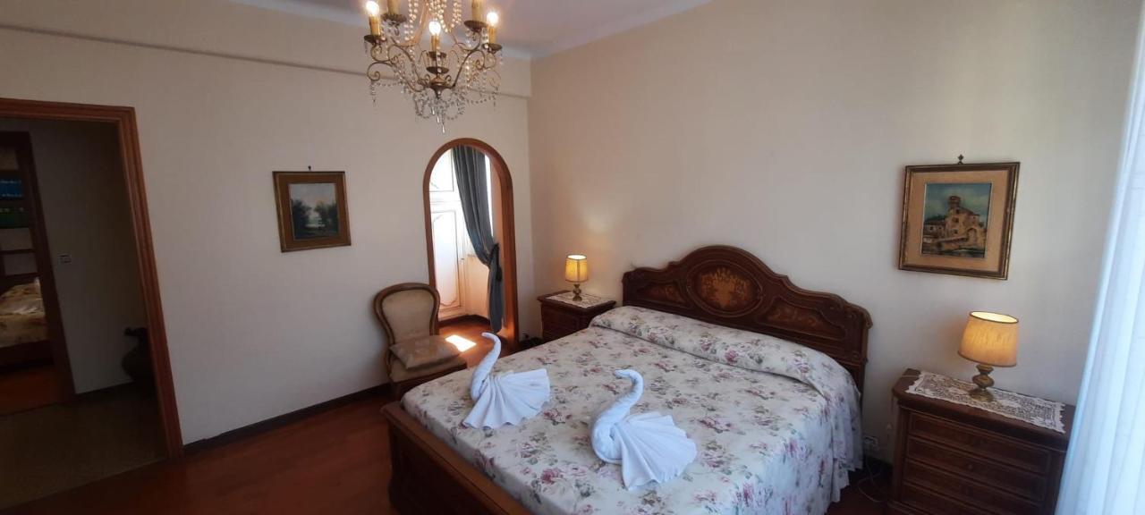 Hotel Dora Levanto Buitenkant foto