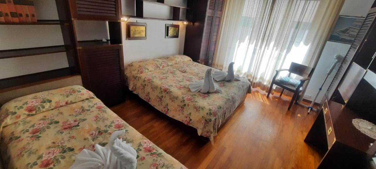 Hotel Dora Levanto Buitenkant foto