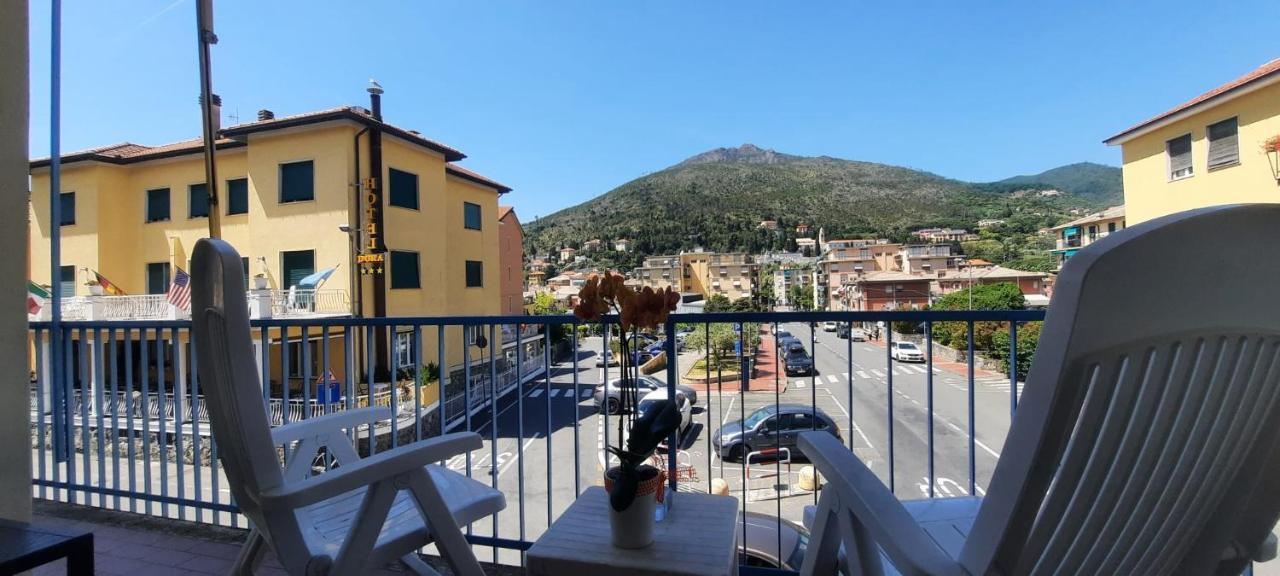 Hotel Dora Levanto Buitenkant foto
