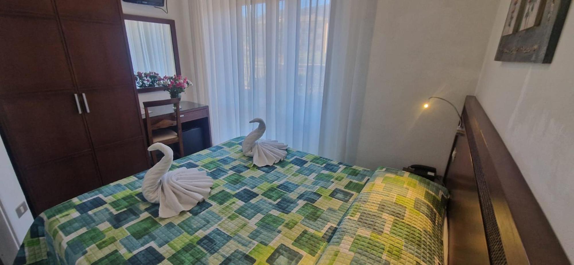 Hotel Dora Levanto Buitenkant foto