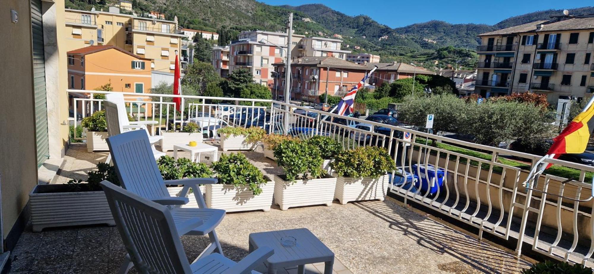 Hotel Dora Levanto Buitenkant foto
